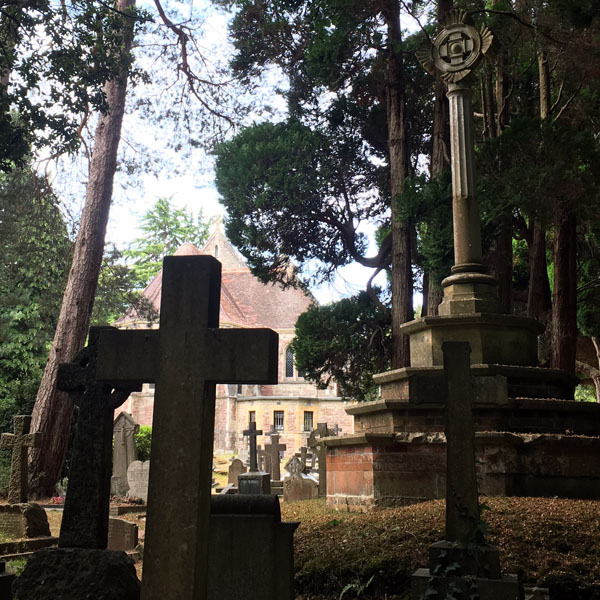 Churchyard600